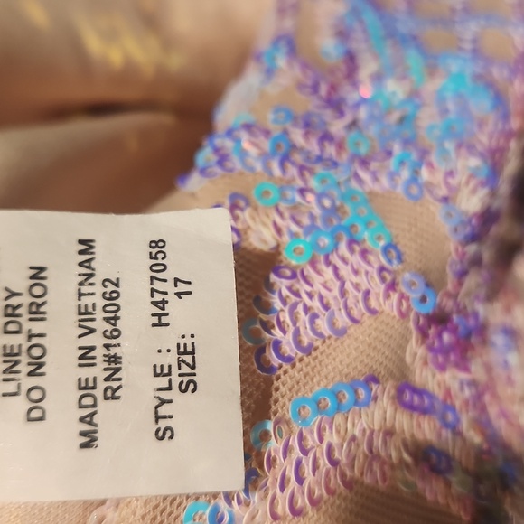 STUNNING SIZE 17 PEAR COUTURE SEQUIN DRESS - Picture 8 of 9